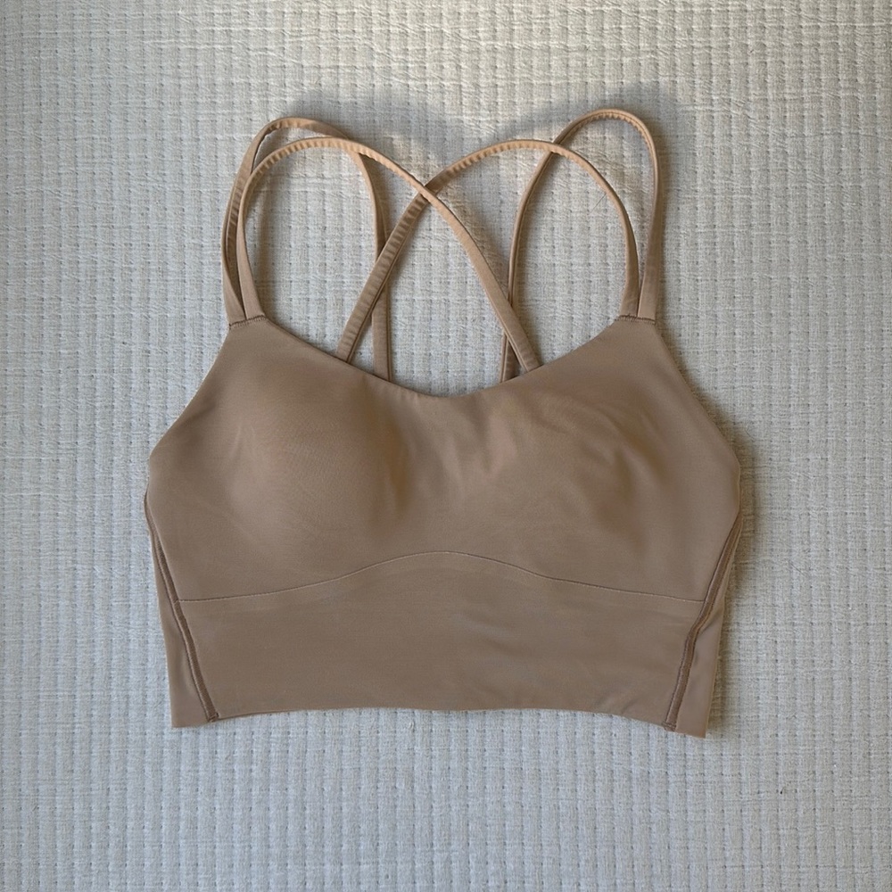 LIKE NEW Lululemon Like a Cloud Longline Bra Light Support B/C Cup - Contour